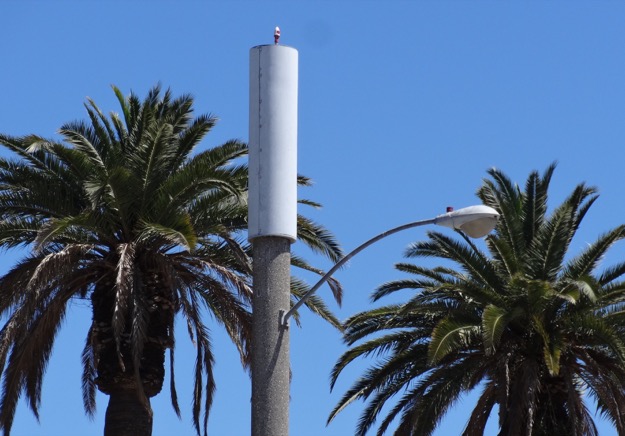 Riverside pole mount