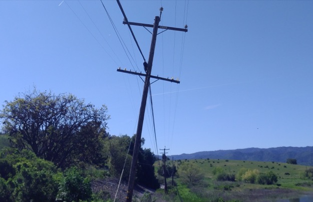 Leaning pole