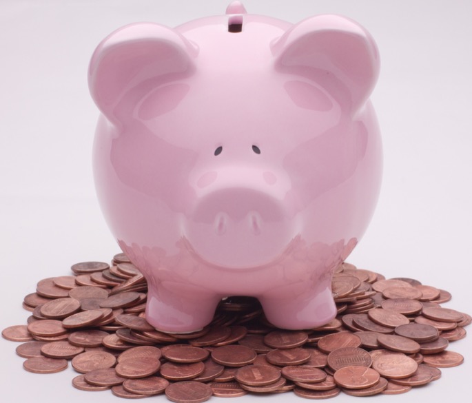 Piggy bank pennies 685